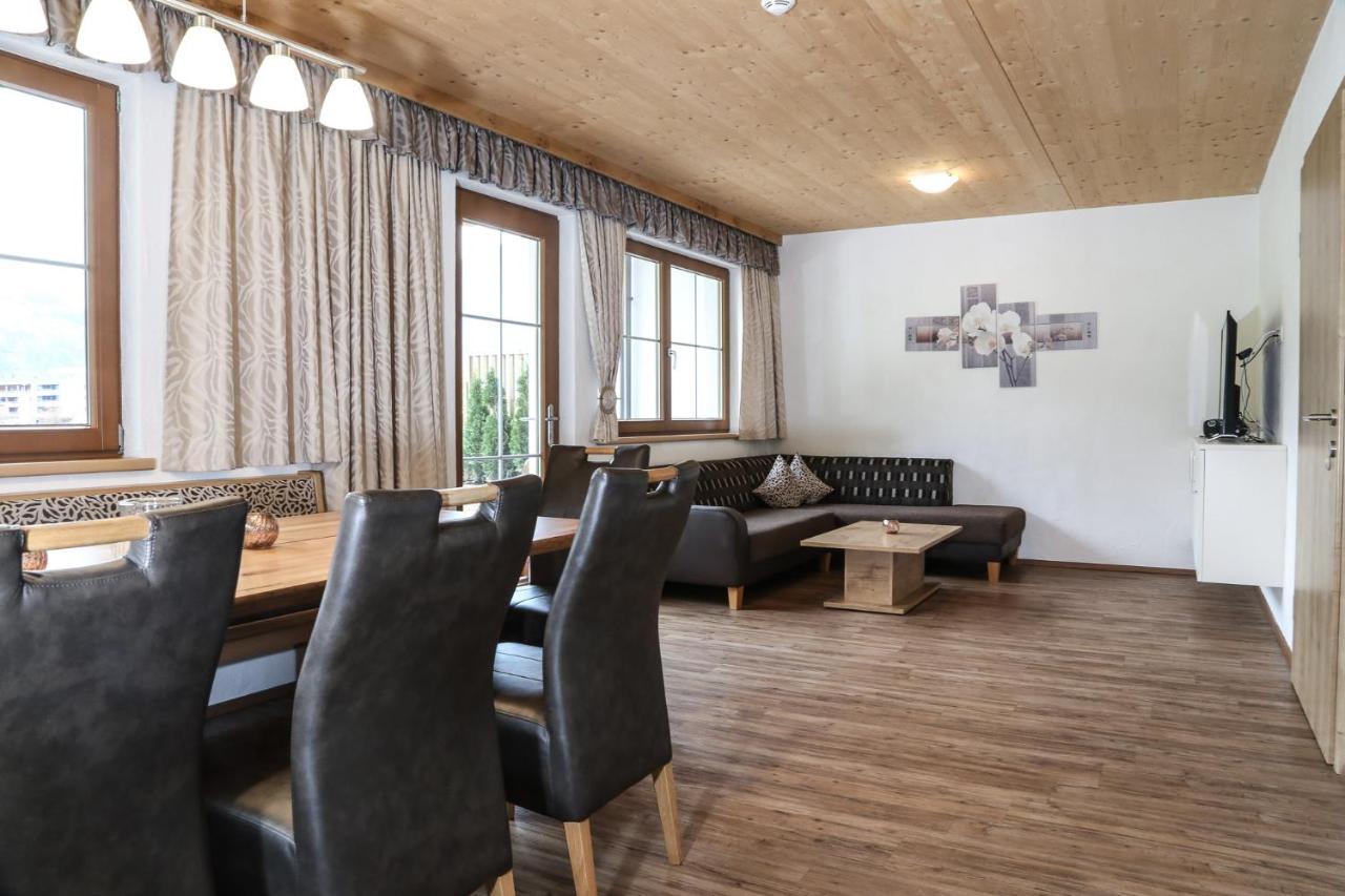 Chalets Hotter - Ferienhaus Mit E-Ladestation Zell am Ziller Bagian luar foto