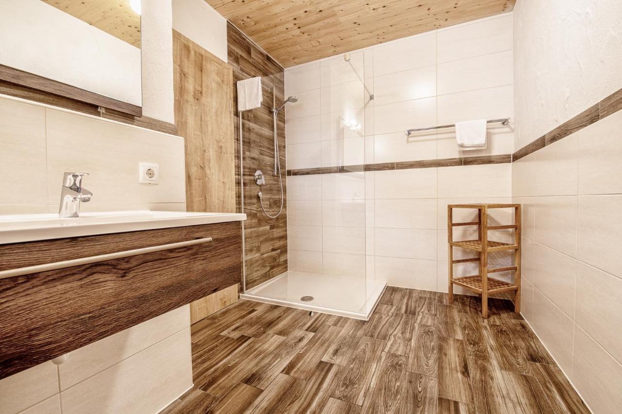 Chalets Hotter - Ferienhaus Mit E-Ladestation Zell am Ziller Bagian luar foto